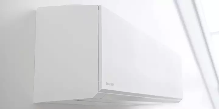 Varmepumpe Toshiba Signatur hvit fra Åndheim Kulde